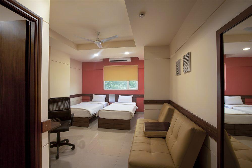 Agartala Hotel Kültér fotó