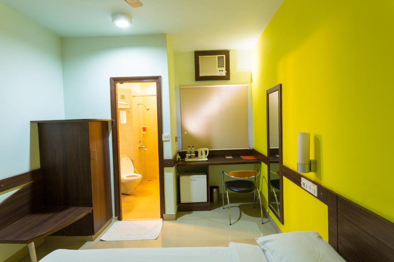 Agartala Hotel Kültér fotó